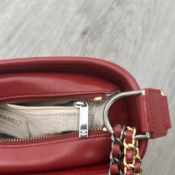 Chic Red Tweed Shoulder Bag - Picture 7 of 10